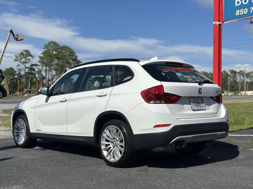 2015 BMW X1 Image 4