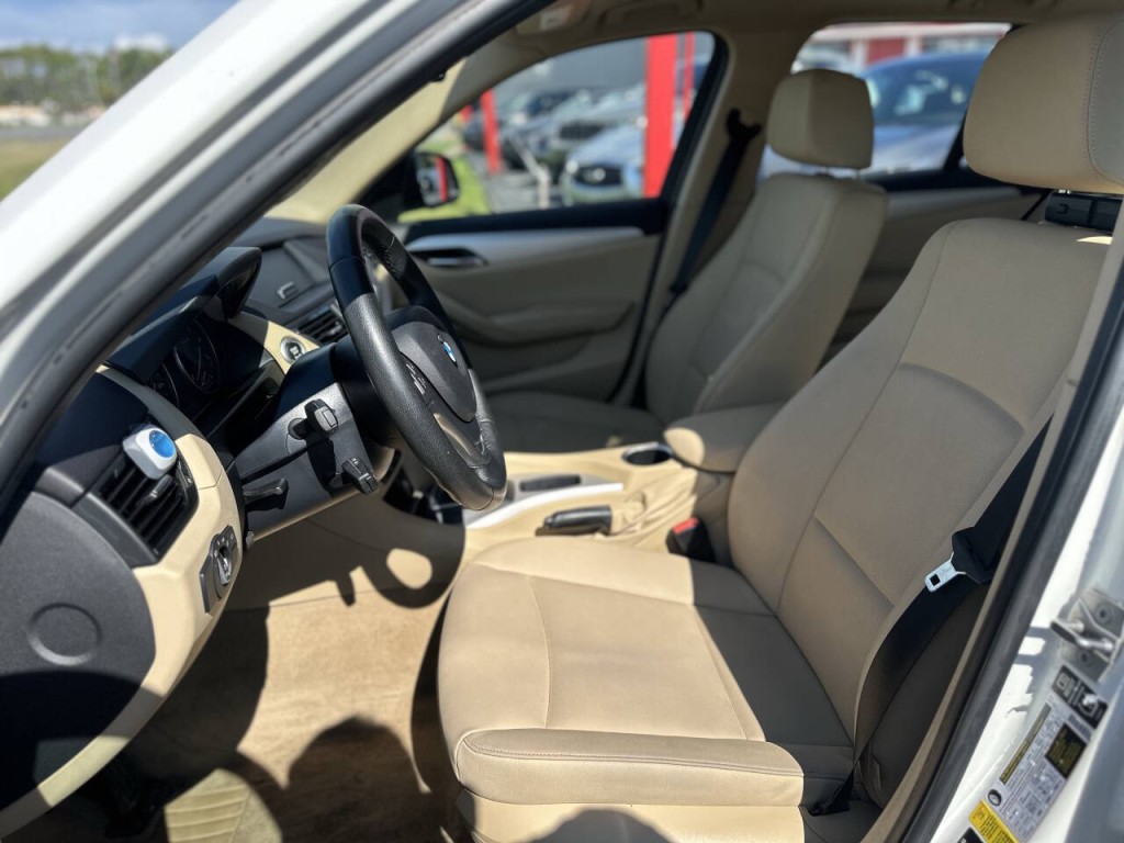2015 BMW X1 Image 10