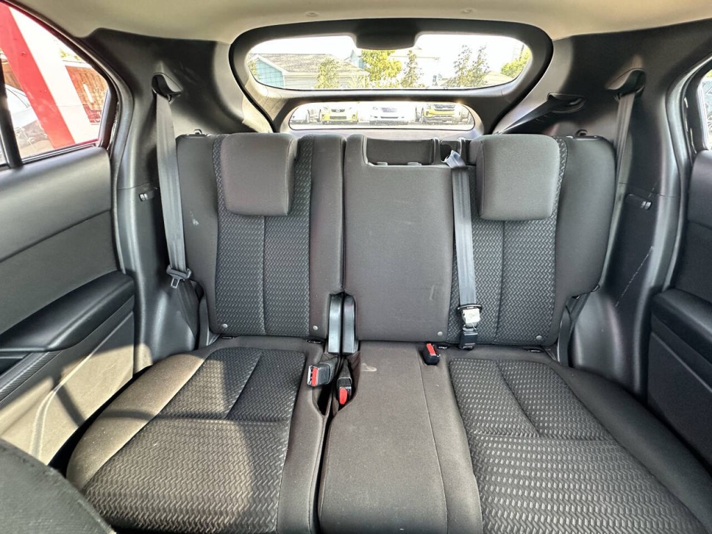 2018 Mitsubishi Eclipse Image 11