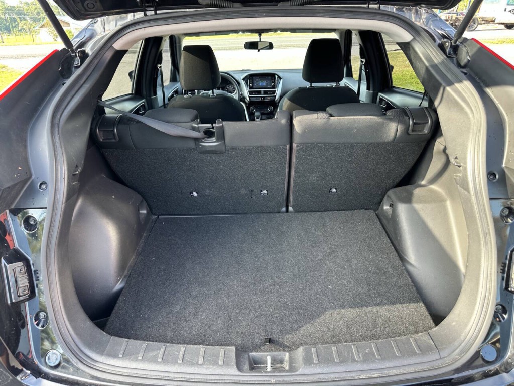 2018 Mitsubishi Eclipse Image 18