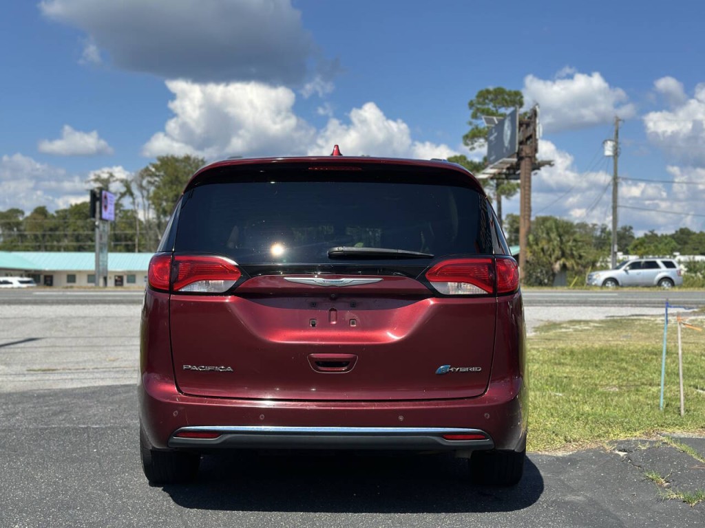 2018 Chrysler Pacifica Image 5