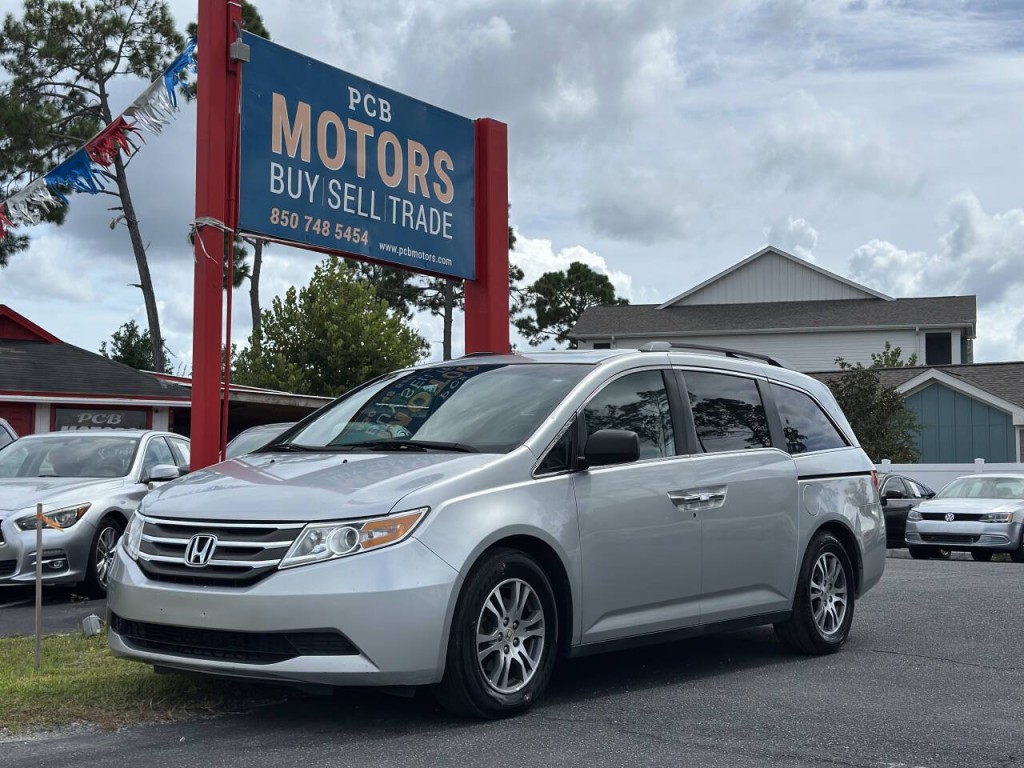 2011 Honda Odyssey Image 1
