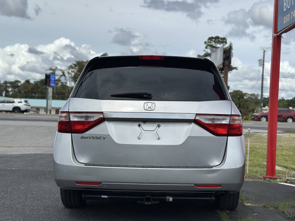2011 Honda Odyssey Image 5
