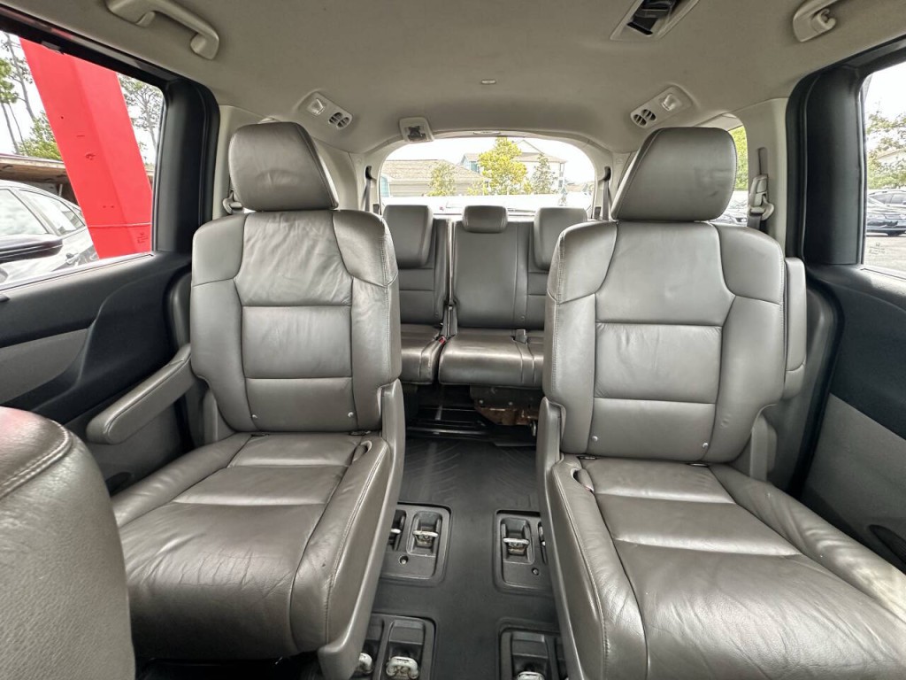2011 Honda Odyssey Image 11