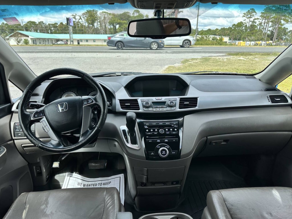 2011 Honda Odyssey Image 13