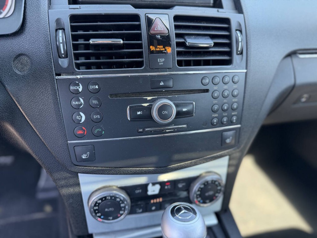 2008 Mercedes-Benz C-Class Image 12
