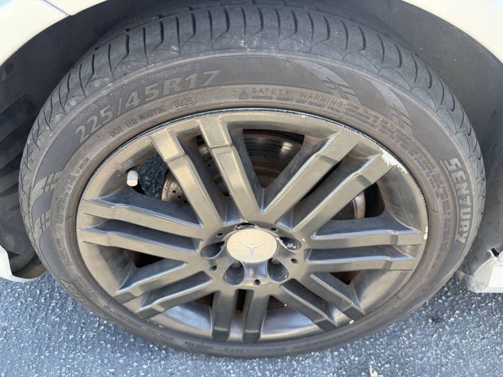 2008 Mercedes-Benz C-Class Image 16