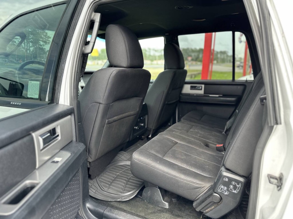 2016 Ford Expedition Image 8