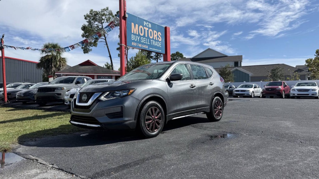 2018 Nissan Rogue Image 1