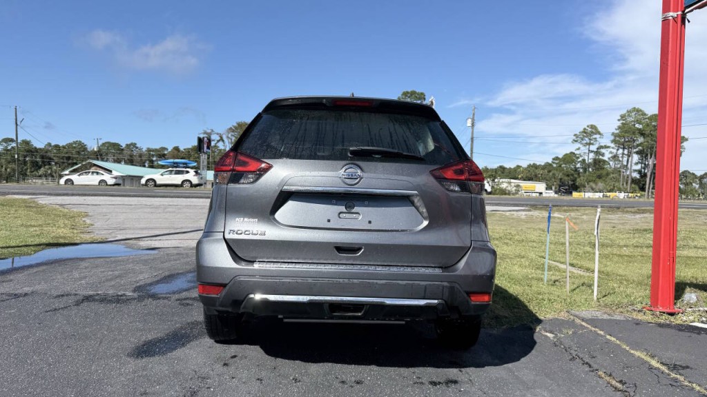 2018 Nissan Rogue Image 5