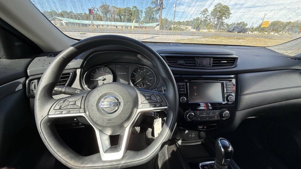 2018 Nissan Rogue Image 7