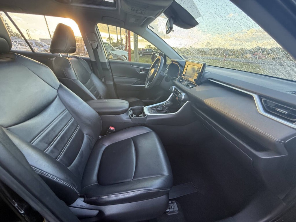 2019 Toyota Rav4 Image 8