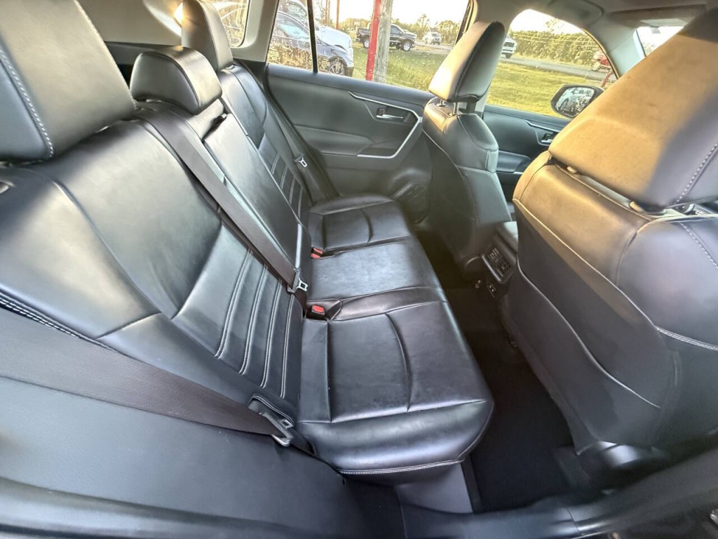 2019 Toyota Rav4 Image 9