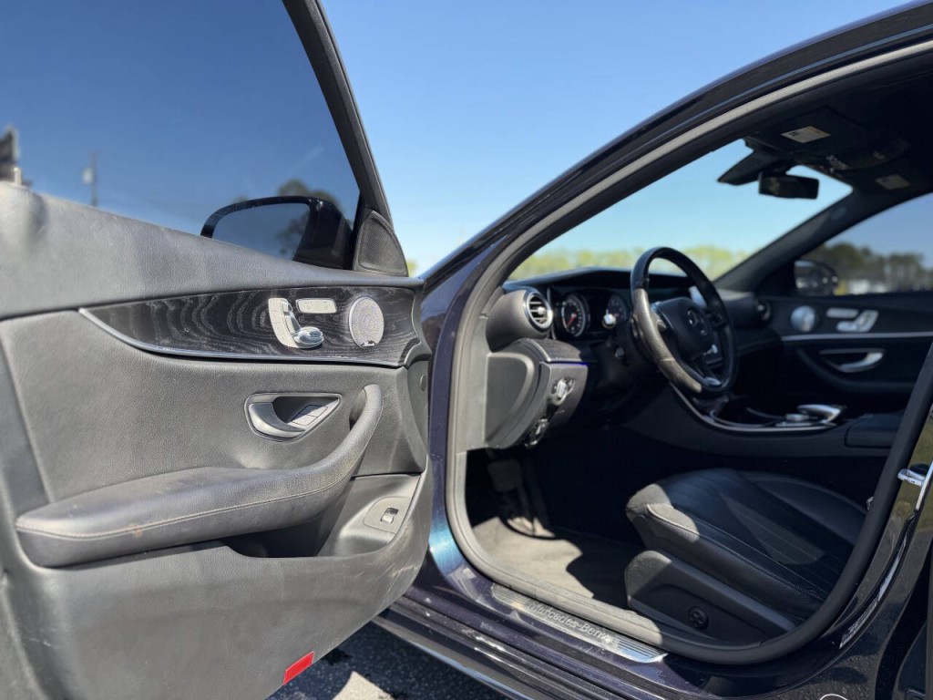 2017 Mercedes-Benz E-Class Image 7