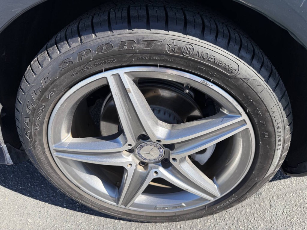2017 Mercedes-Benz E-Class Image 21
