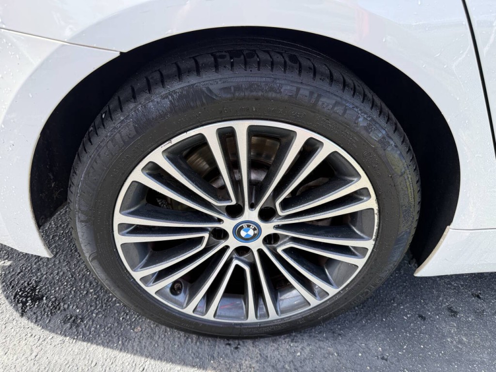 2019 BMW 5 Series Image 8