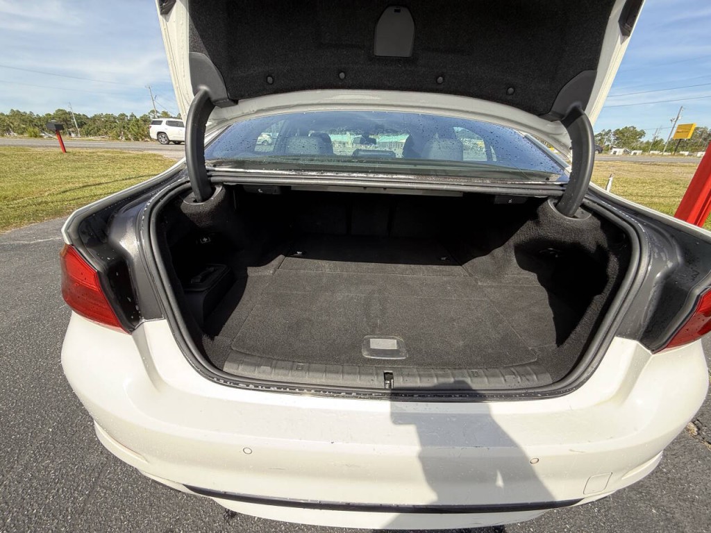 2019 BMW 5 Series Image 11