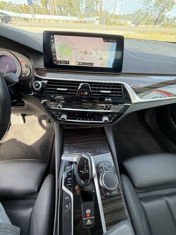 2019 BMW 5 Series Image 13