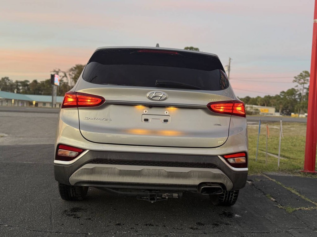 2020 Hyundai Santa Fe Image 5