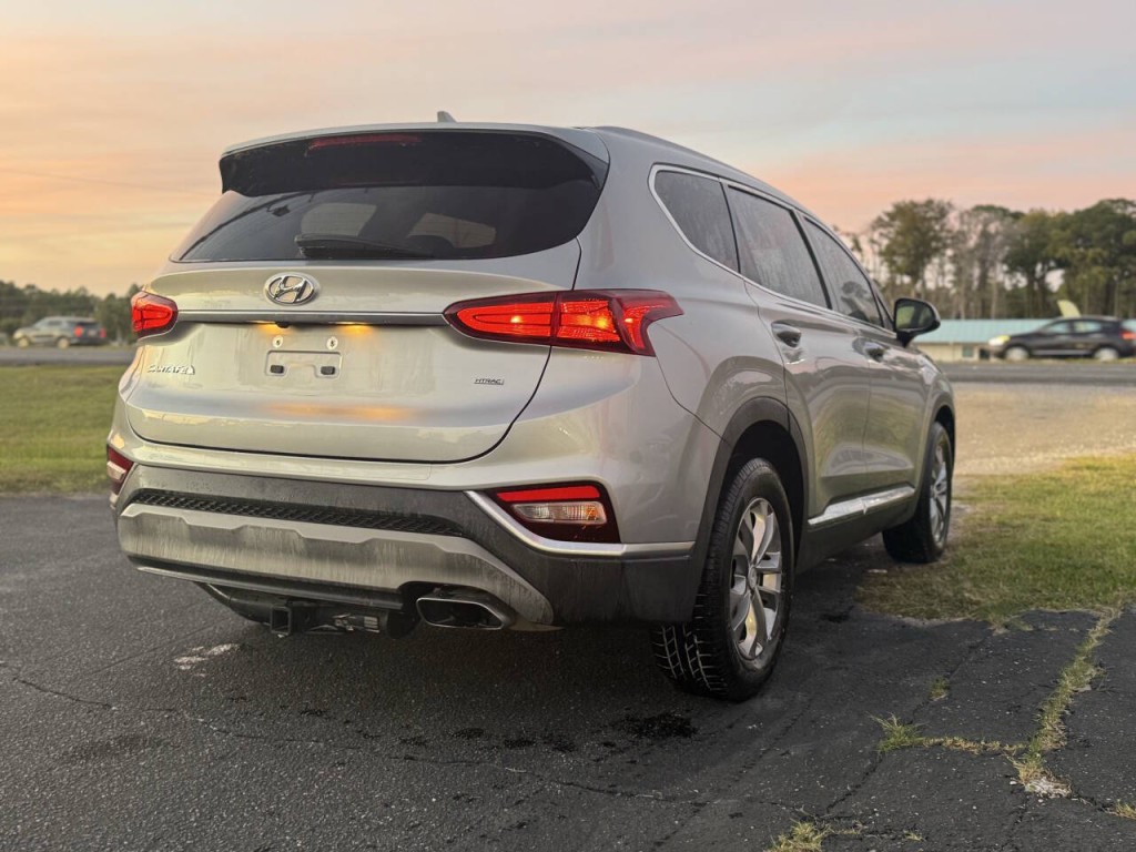 2020 Hyundai Santa Fe Image 6