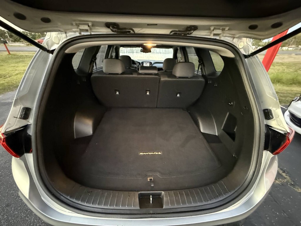 2020 Hyundai Santa Fe Image 7