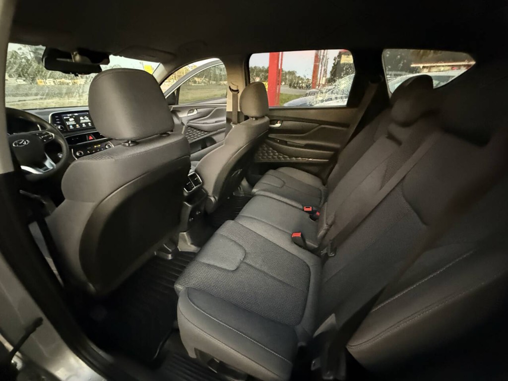 2020 Hyundai Santa Fe Image 9