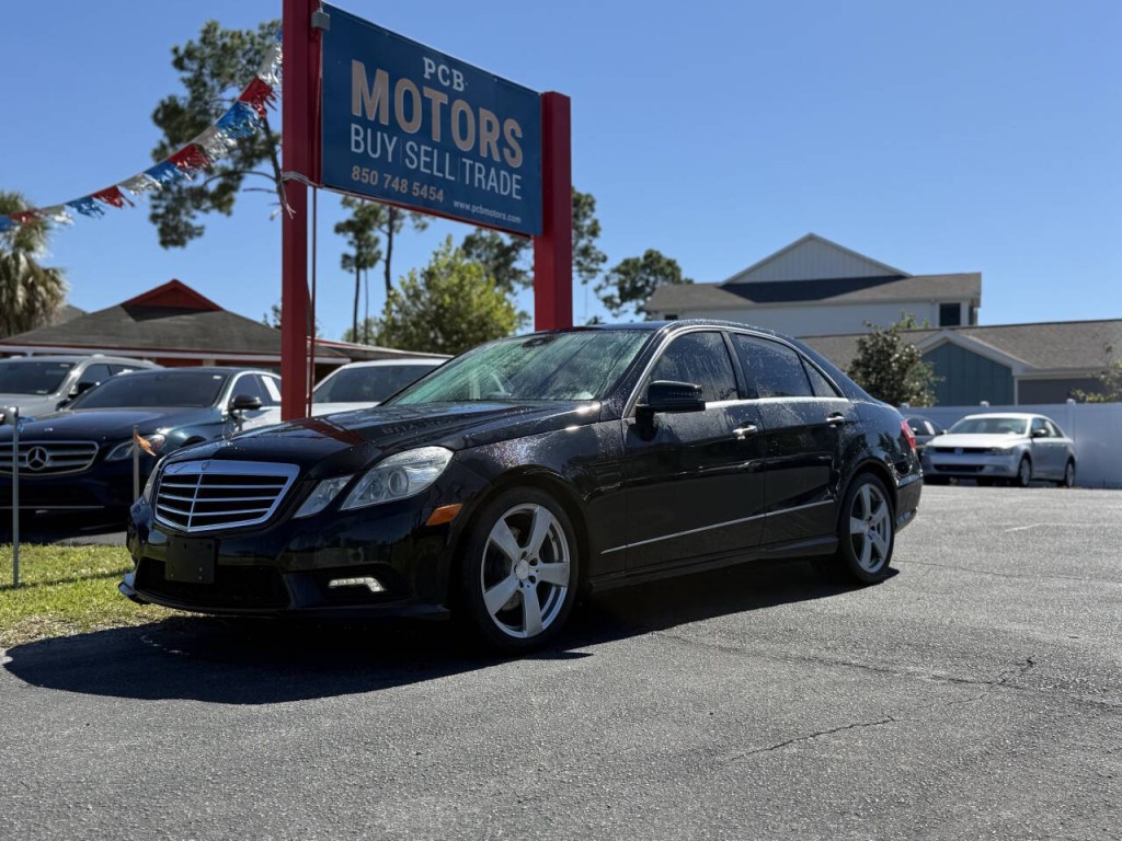 2010 Mercedes-Benz E-Class Image 1