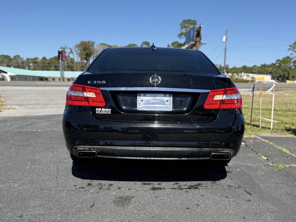 2010 Mercedes-Benz E-Class Image 5