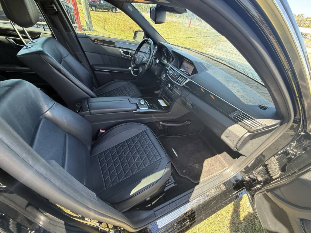 2010 Mercedes-Benz E-Class Image 7