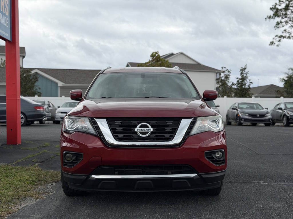 2019 Nissan Pathfinder Image 2