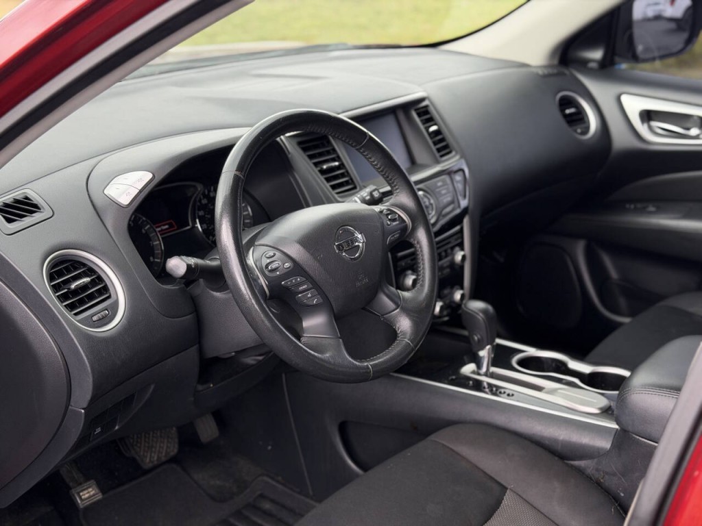 2019 Nissan Pathfinder Image 9