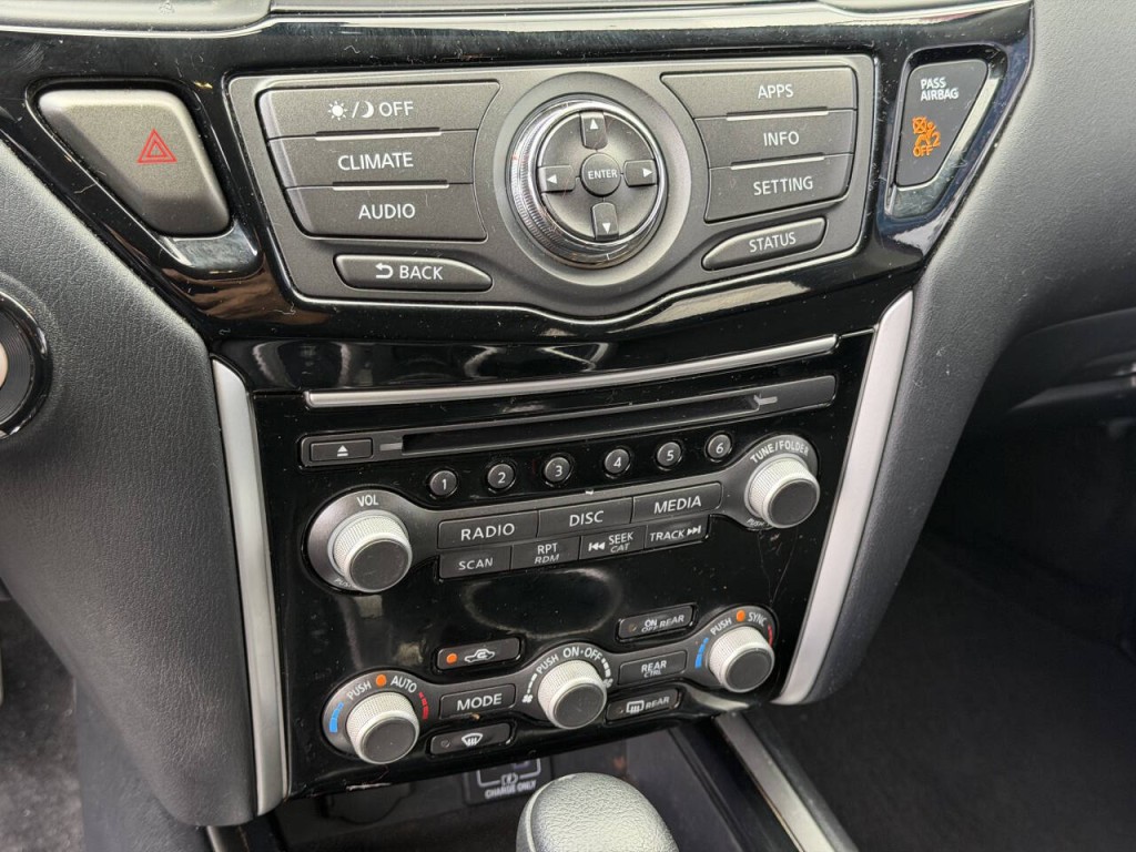 2019 Nissan Pathfinder Image 17