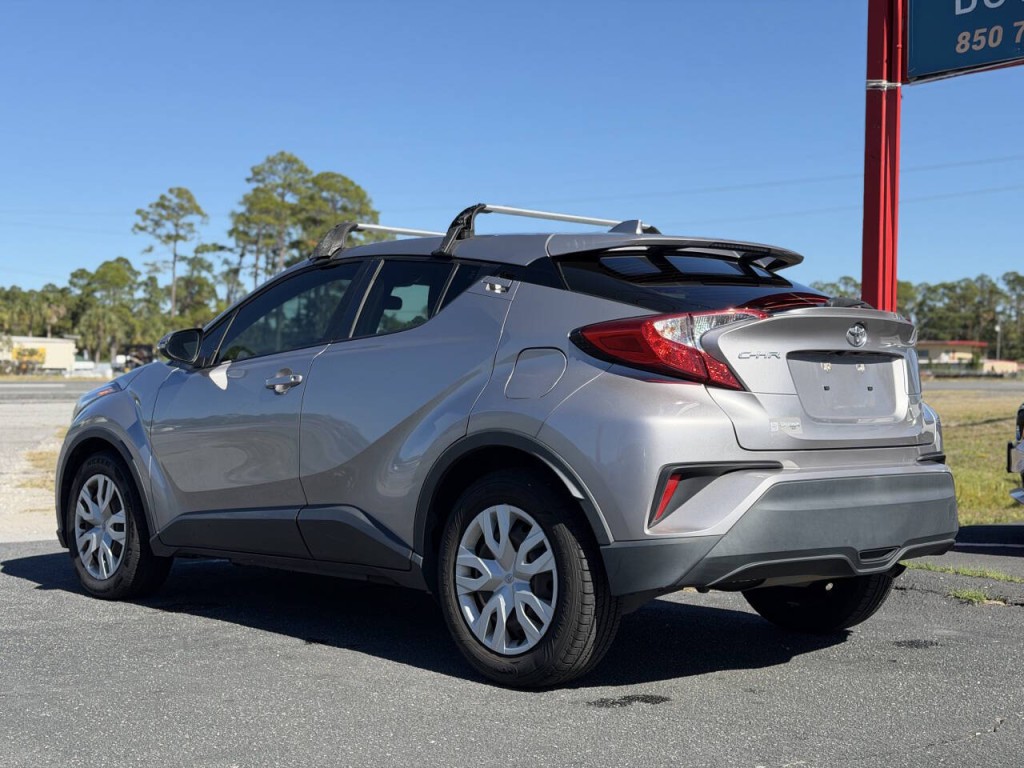 2020 Toyota C-HR Image 4