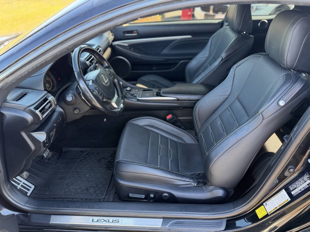 2020 Lexus RC 300 Image 9