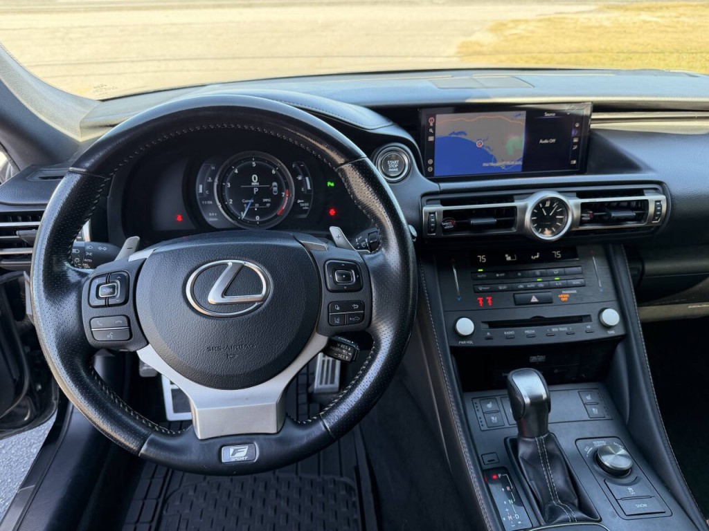 2020 Lexus RC 300 Image 12