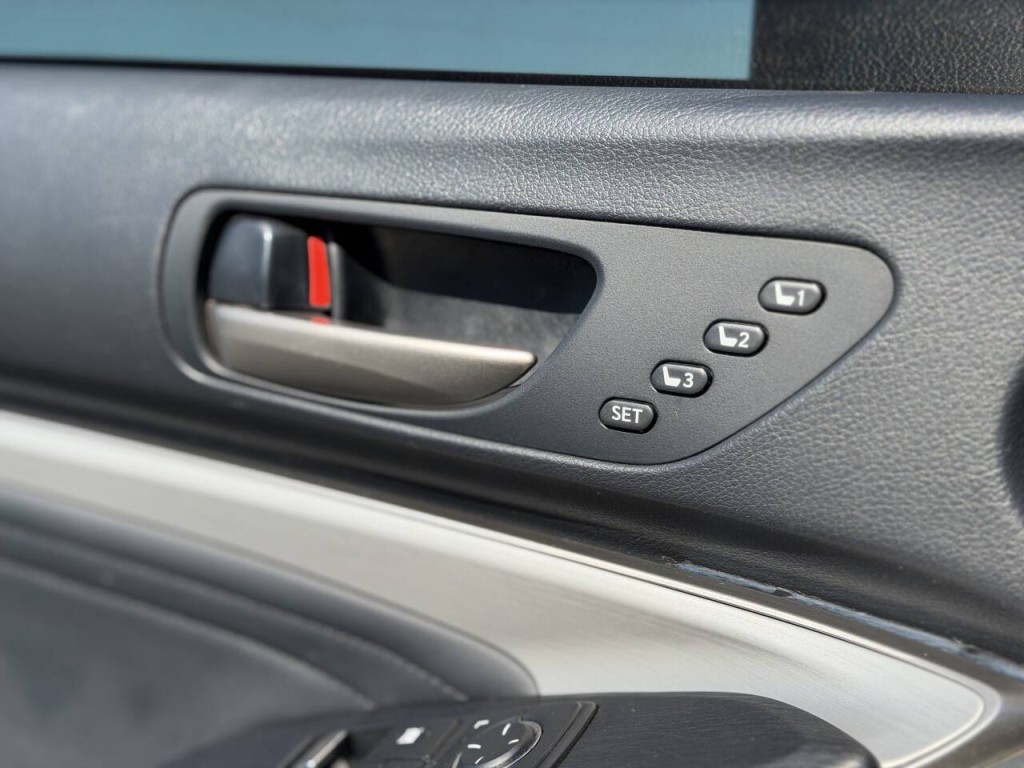 2020 Lexus RC 300 Image 17