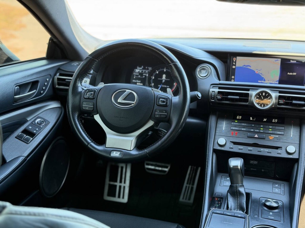 2020 Lexus RC 300 Image 18