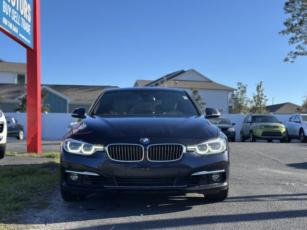 2016 BMW 3 Series Image 2