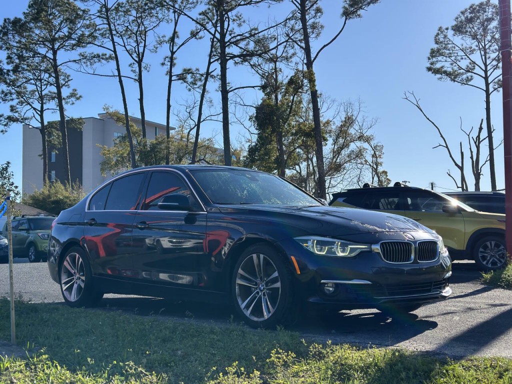 2016 BMW 3 Series Image 3