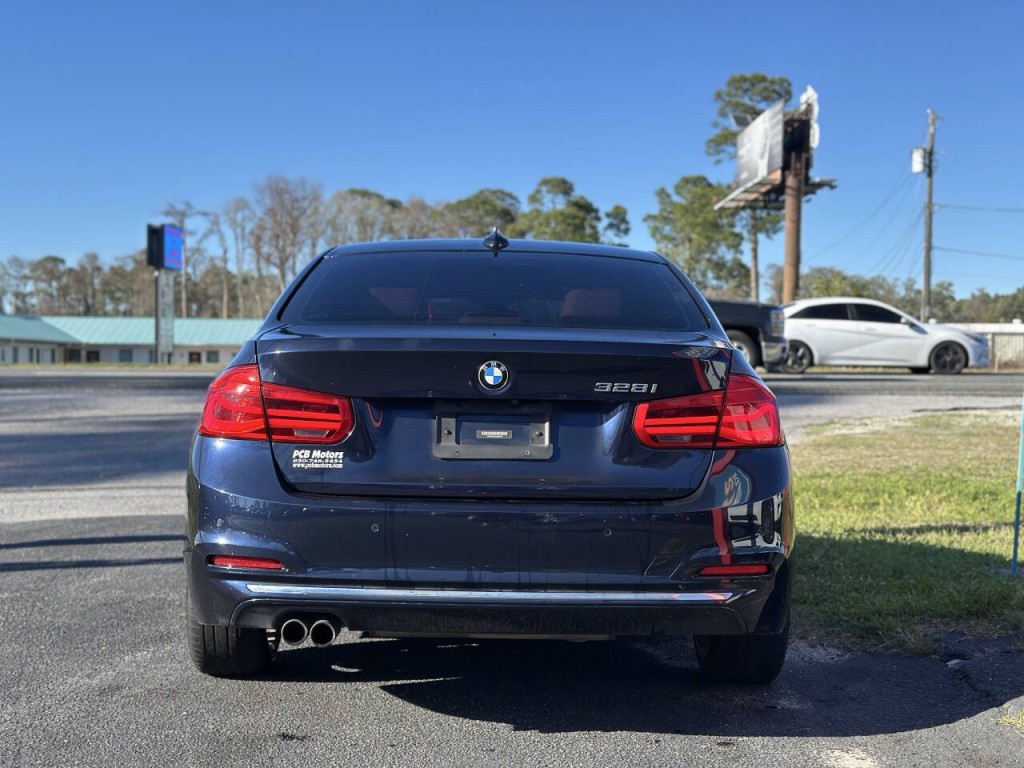 2016 BMW 3 Series Image 5