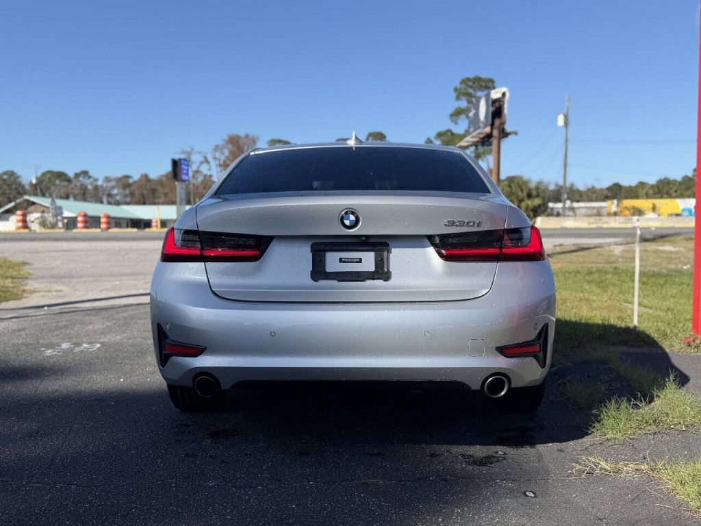 2020 BMW 3 Series Image 5