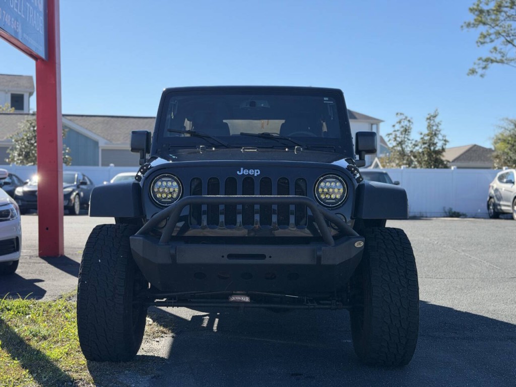 2016 Jeep Wrangler Unlimited Image 2