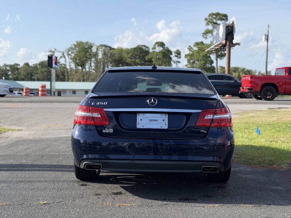 2012 Mercedes-Benz E-Class Image 5