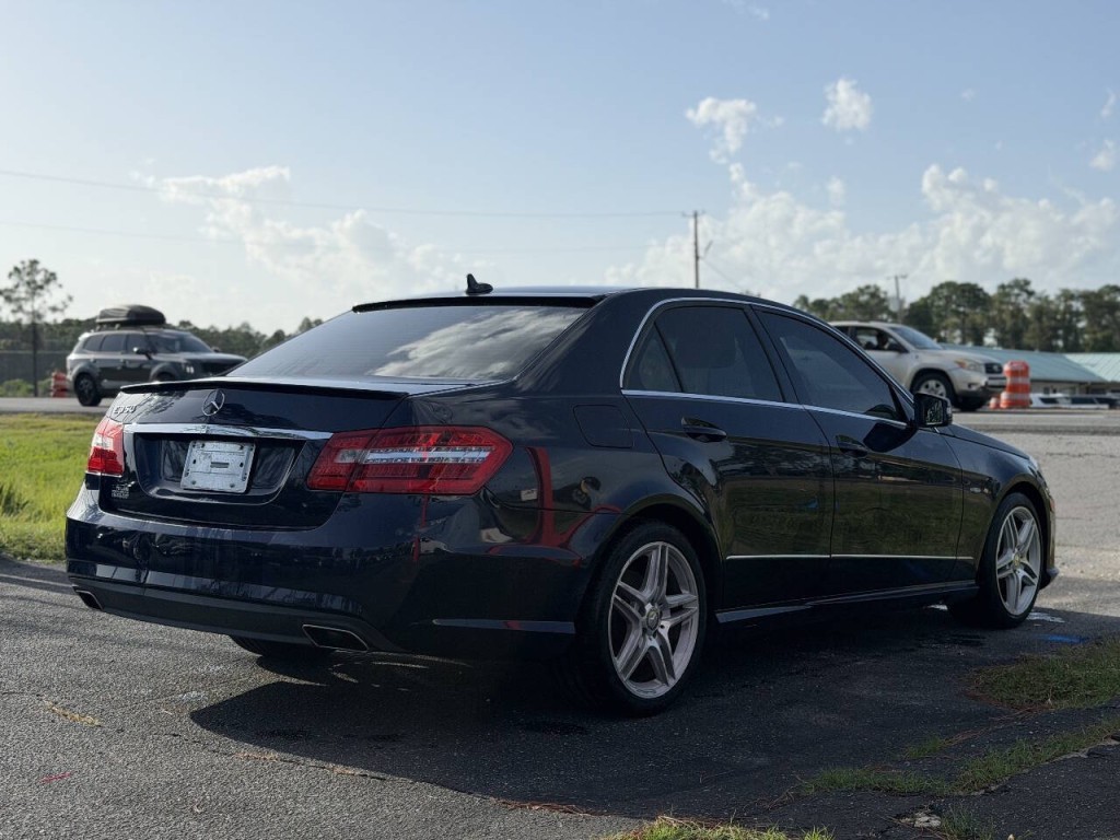 2012 Mercedes-Benz E-Class Image 6