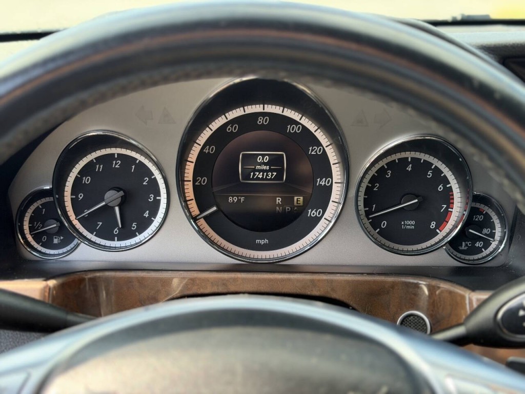 2012 Mercedes-Benz E-Class Image 14
