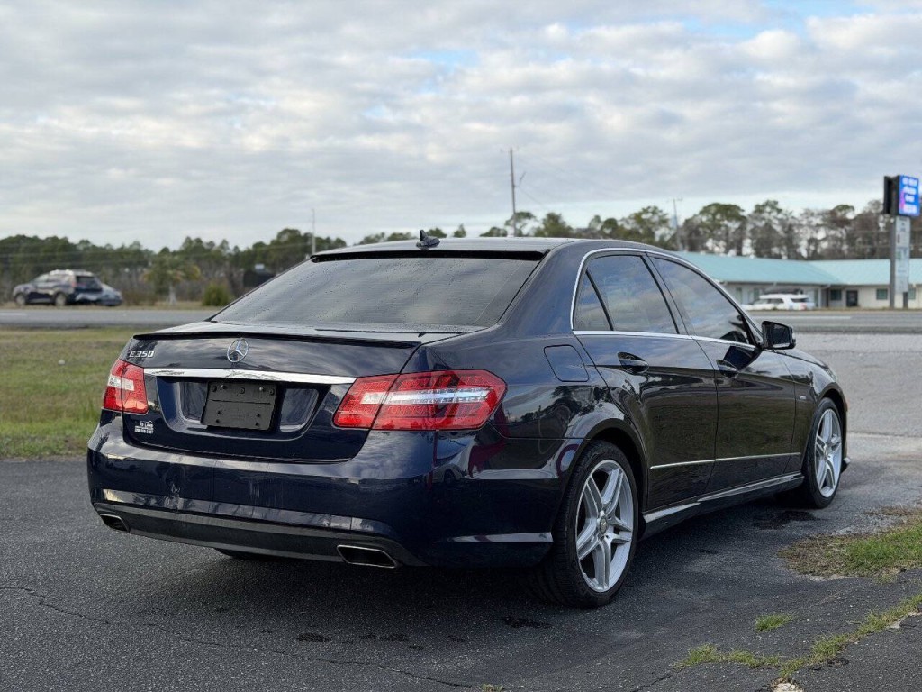 2012 Mercedes-Benz E-Class Image 6