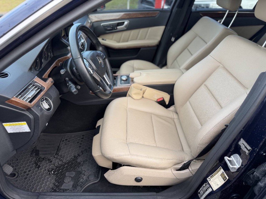 2012 Mercedes-Benz E-Class Image 9