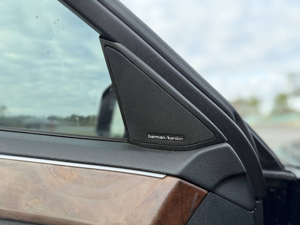 2012 Mercedes-Benz E-Class Image 19