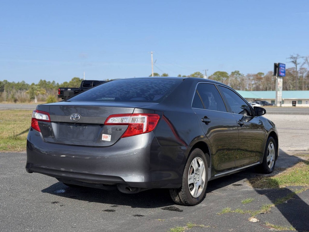 2012 Toyota Camry Image 4