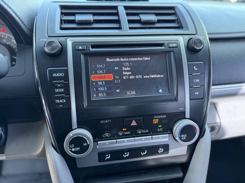 2012 Toyota Camry Image 14